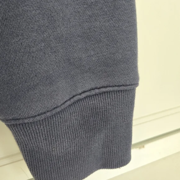 Men's Hollister Sweatshirt - Picture 2 of 6